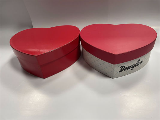 ISO9001 Öko-Karton-Geschenkboxen in Herzensform mit Spot-Farbdruck
